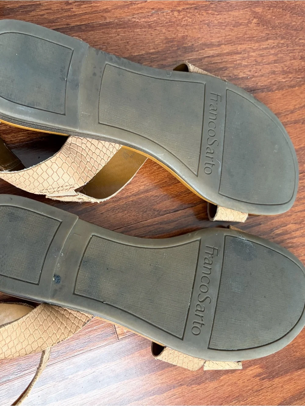 Franco Sarto Gustar Neutral Tan Crisscross Ankle-Strap Sandals, size 8